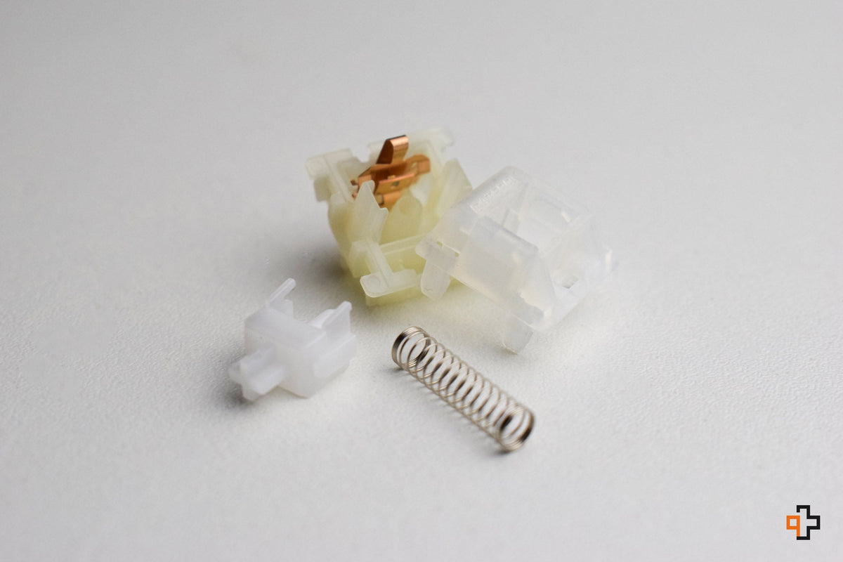 Gateron Milky Clear – lineáris mechanikus switch