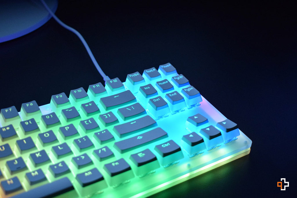 White Pudding áttetsző OEM profilú PBT keycap szett