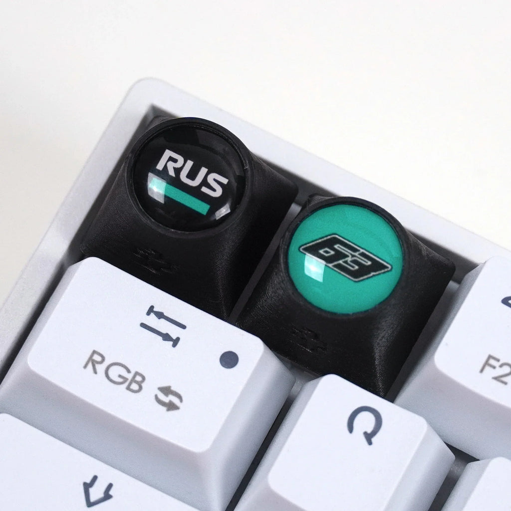 Artisan F1 – RUS + NR. 63 keycap