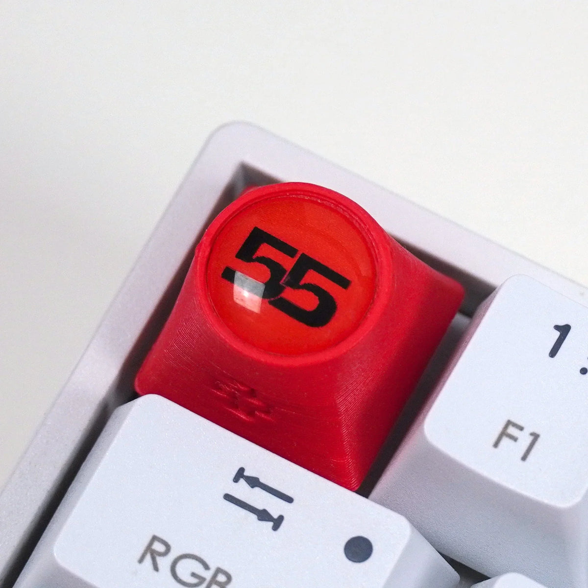 Artisan F1 – SAI + NR. 55 keycap