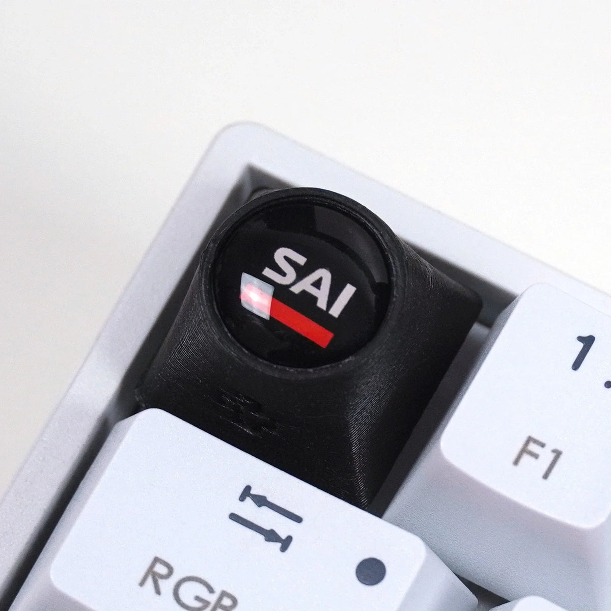 Artisan F1 – SAI + NR. 55 keycap