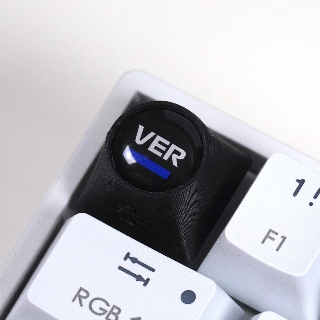 Artisan F1 – VER + NR. 1 keycap