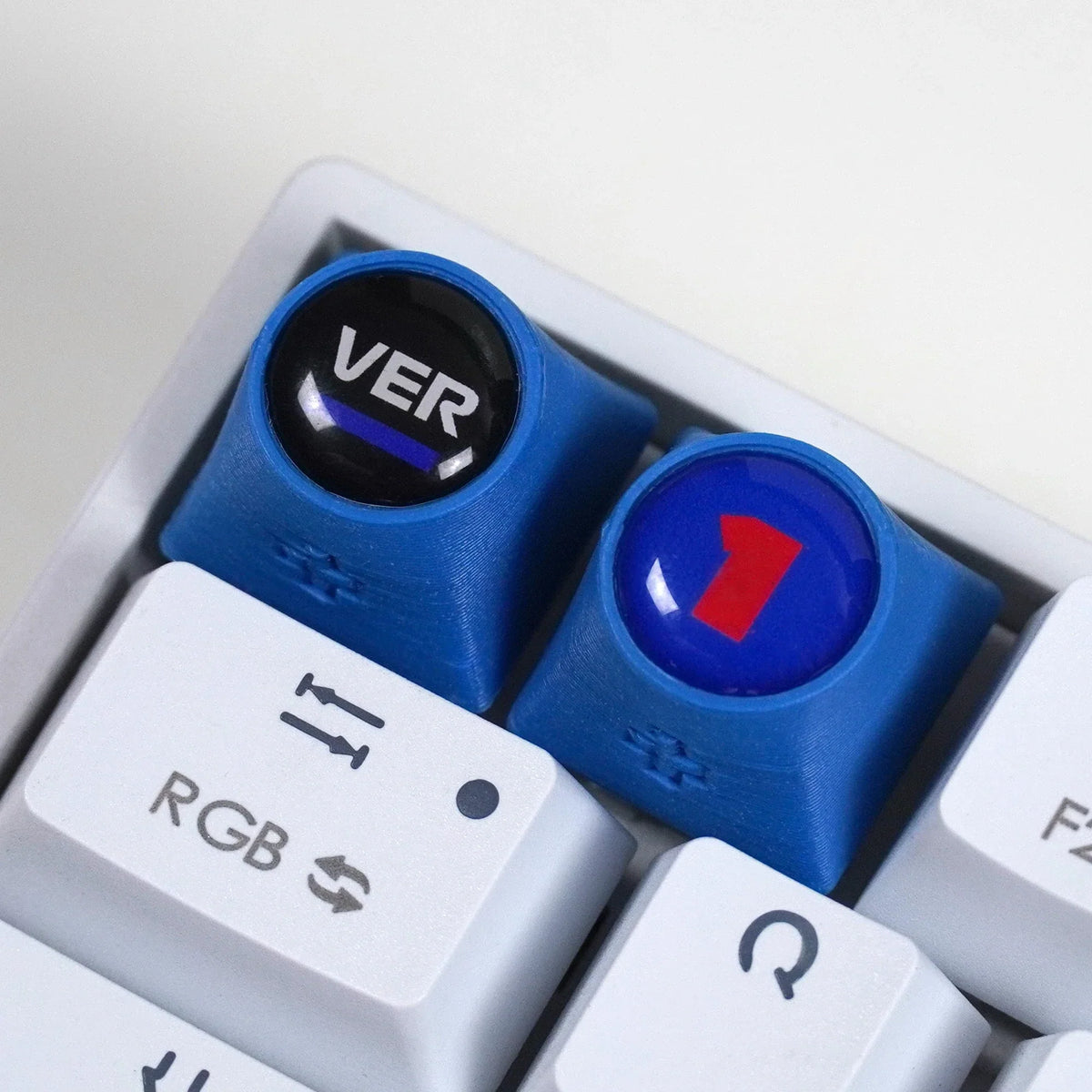 Artisan F1 – VER + NR. 1 keycap