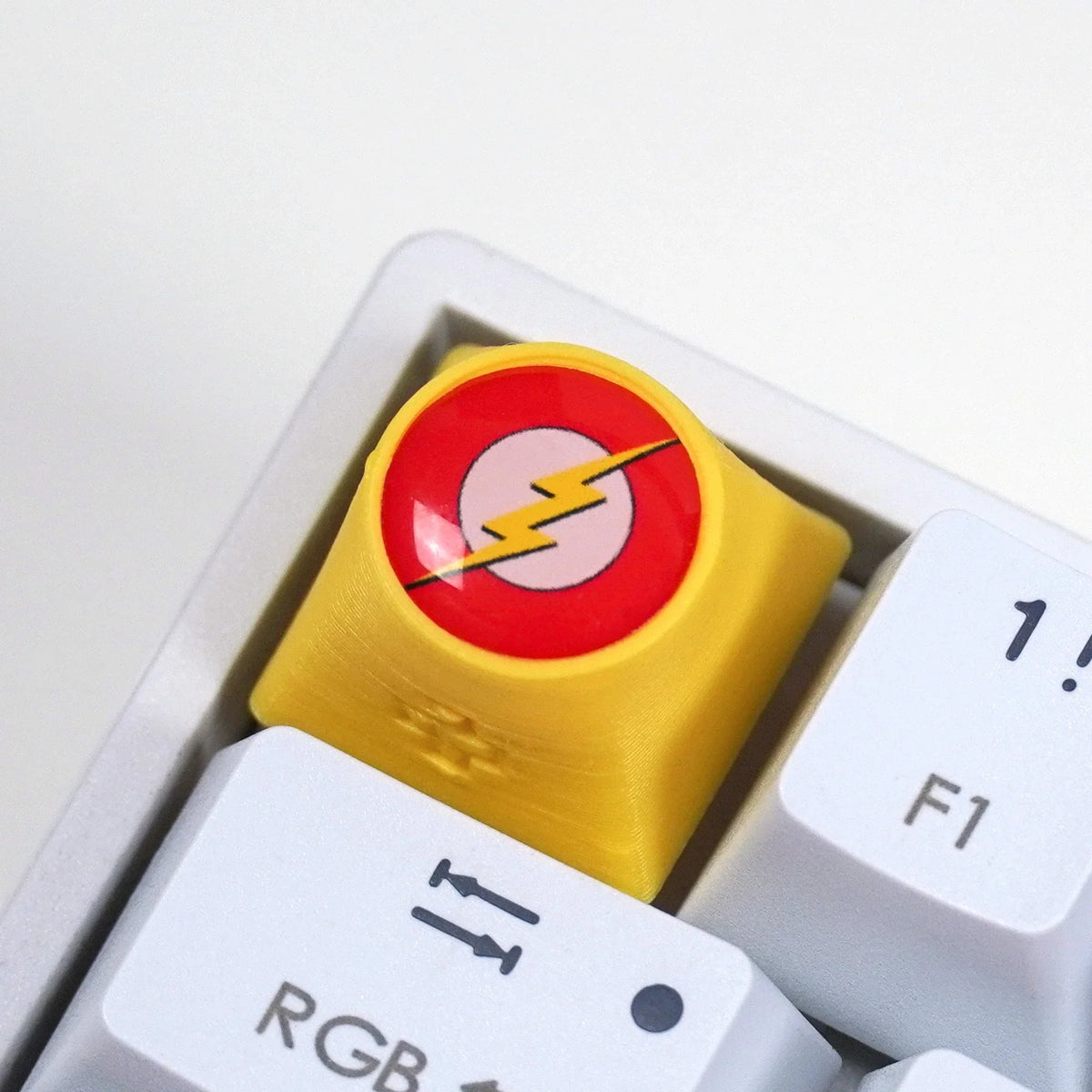Artisan Flash szuperhős keycap