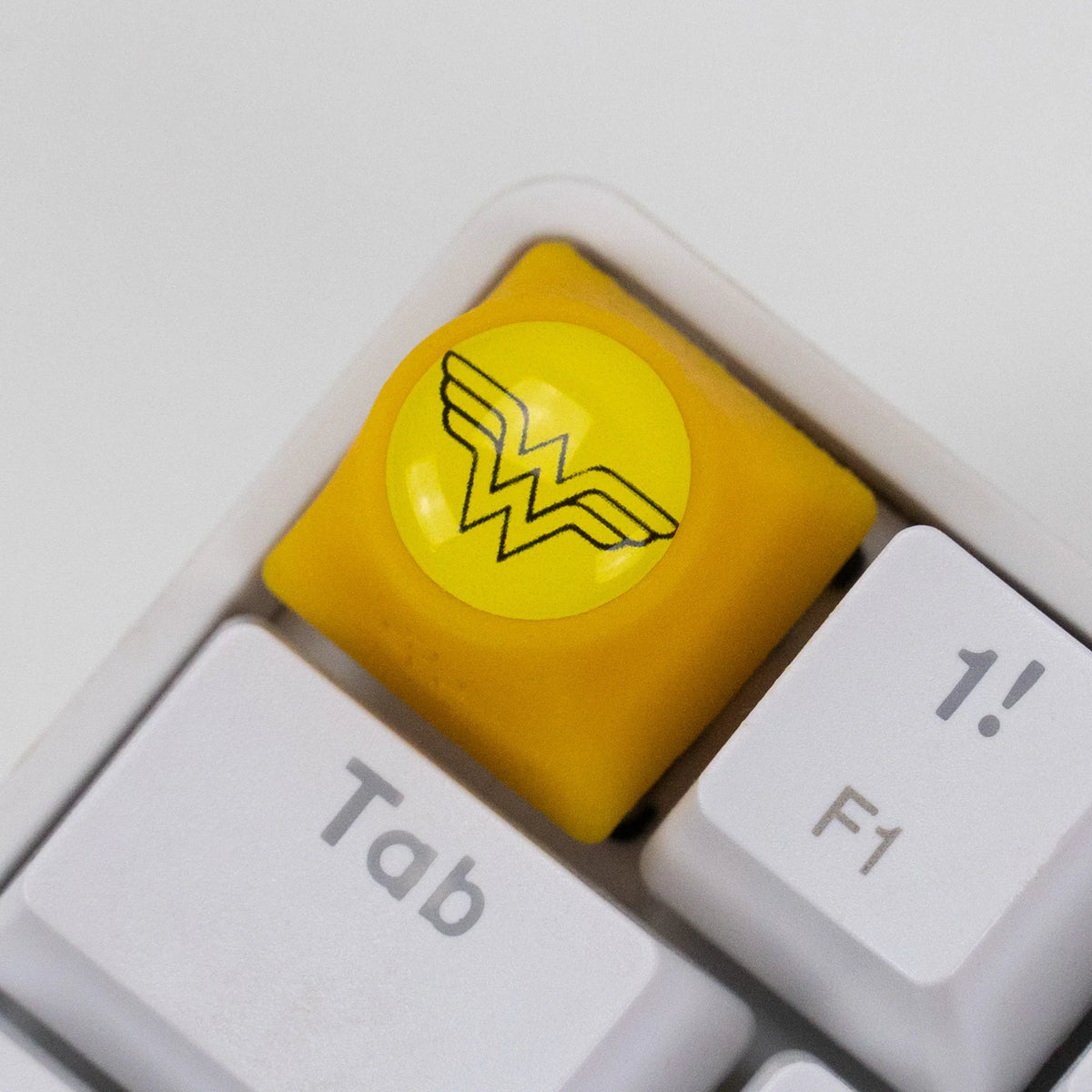 Artisan Wonder szuperhős keycap