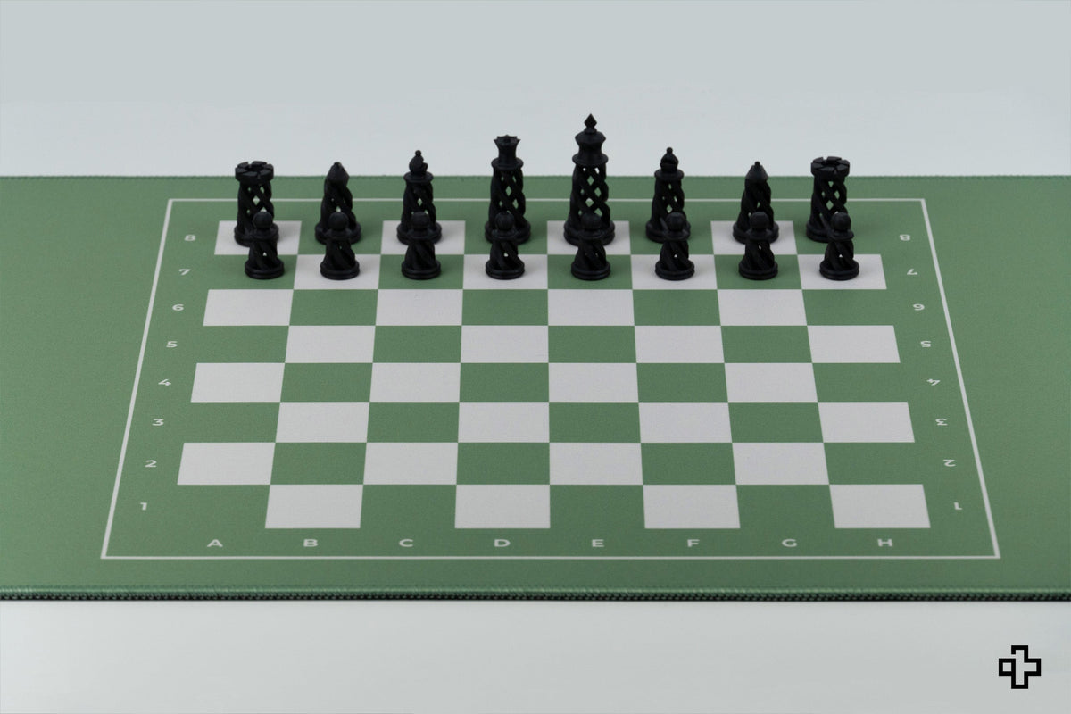 QwertyKey Chess gamer asztali egérpad, vízálló, varrott szélek, 4 mm, csúszásmentes gumitalp
