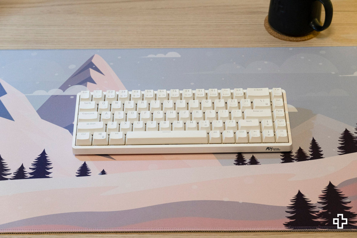 QwertyKey Winter Blast gamer asztali egérpad, vízálló, varrott szélek, 4 mm, csúszásmentes gumitalp