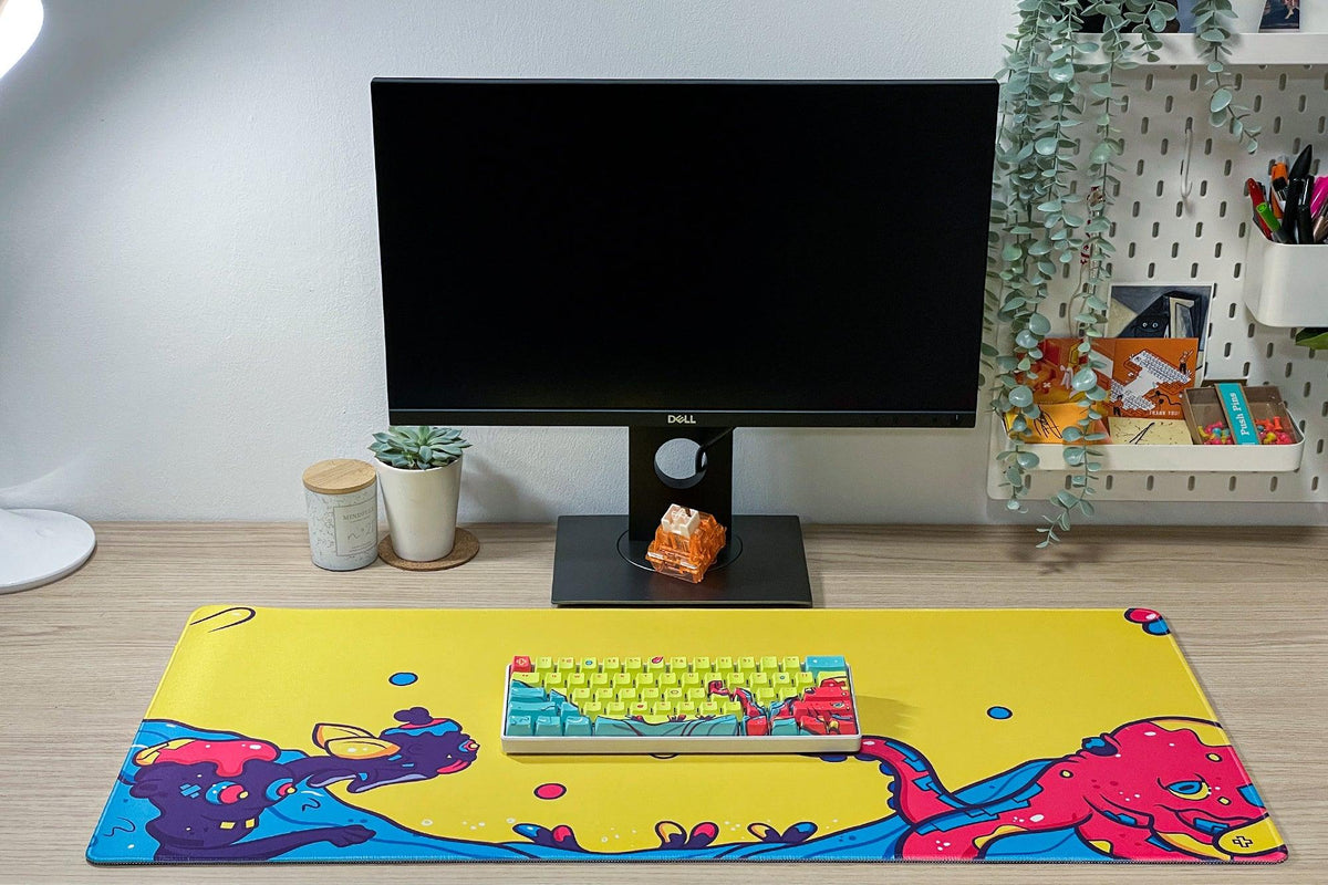 QwertyKey Octopus Yellow gamer asztali egérpad, vízálló, varrott szélek, 4 mm, csúszásmentes gumitalp