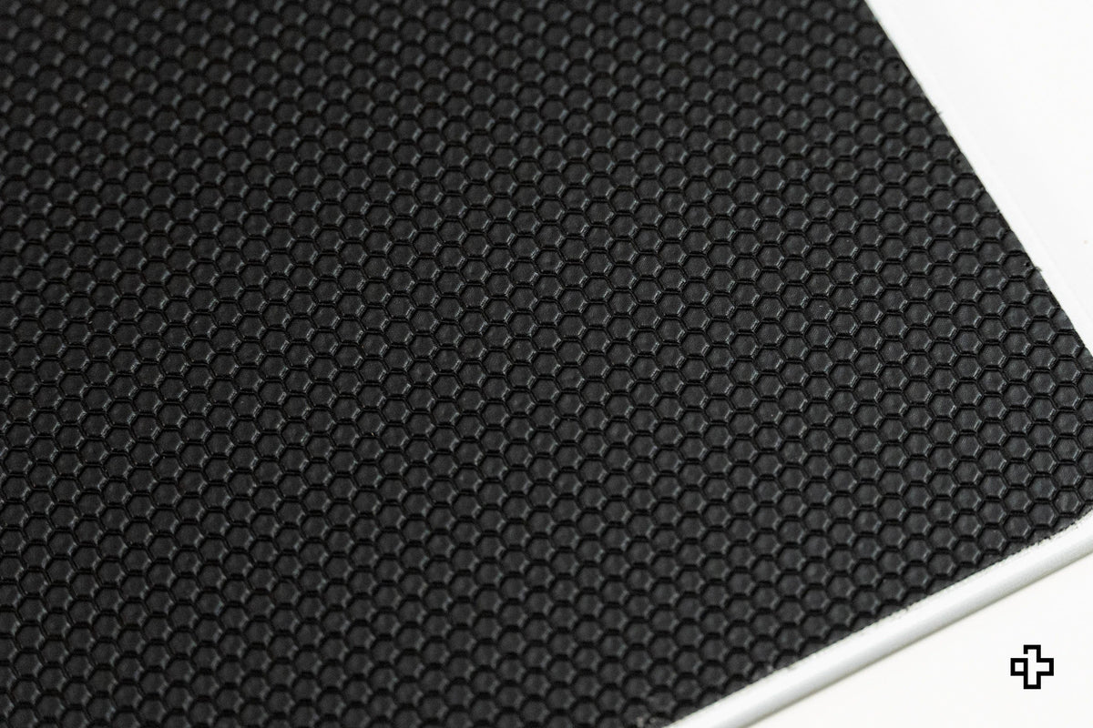 QwertyKey Striker Esports Glass gamer egérpad, 3,2 mm, csúszásmentes TPU talp