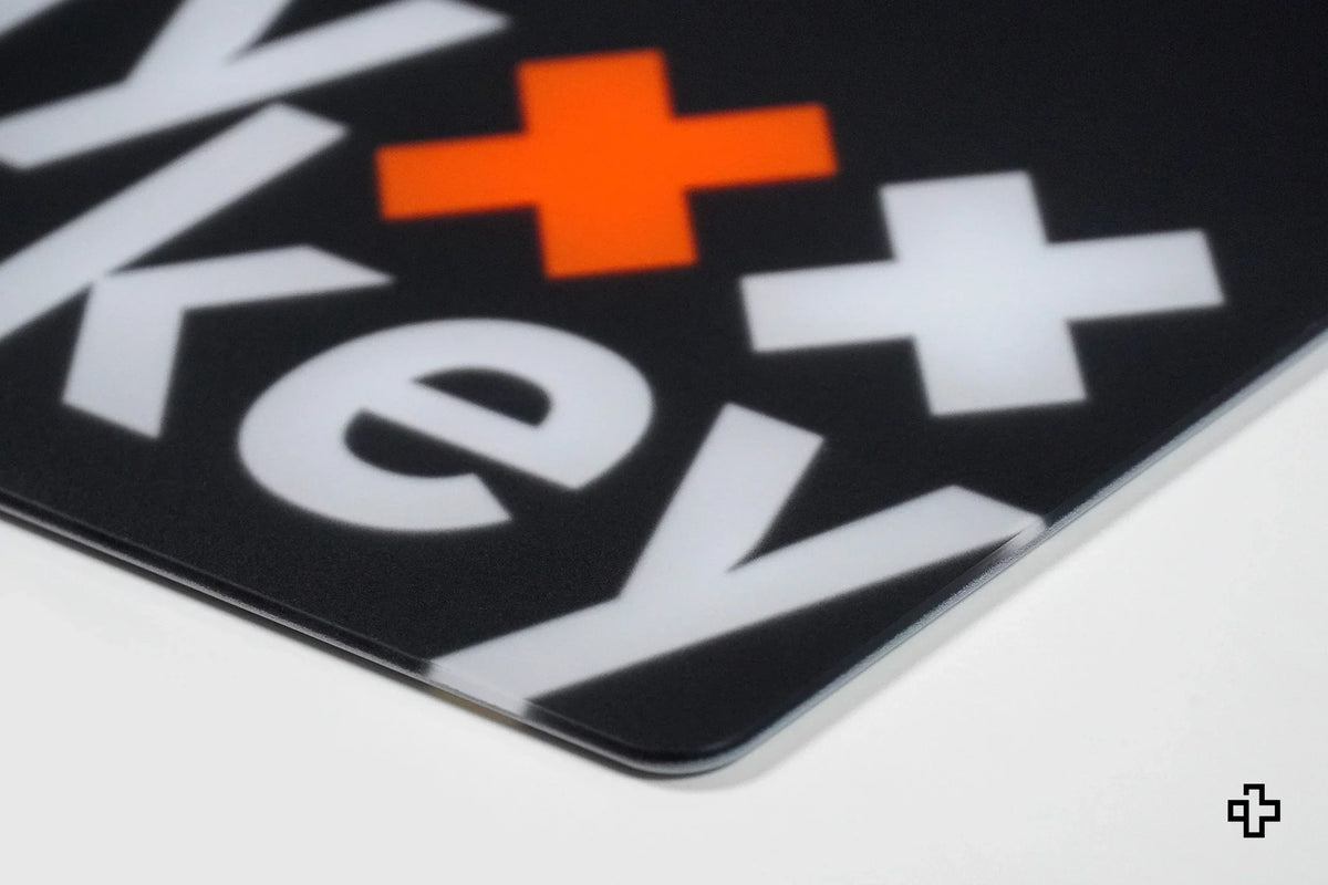 QwertyKey Black Esports Glass gamer egérpad, 3,2 mm, csúszásmentes TPU talp