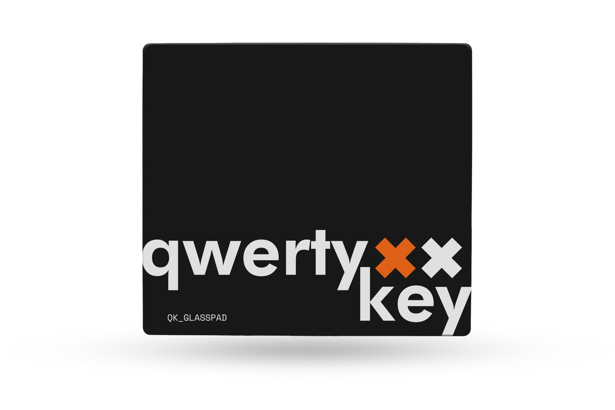 QwertyKey Black Esports Glass gamer egérpad, 3,2 mm, csúszásmentes TPU talp