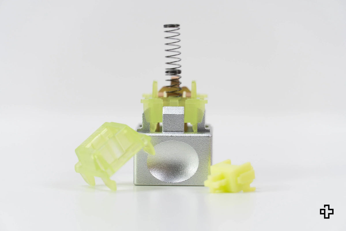 Gateron Luciola – sötétben világító lineáris mechanikus switch