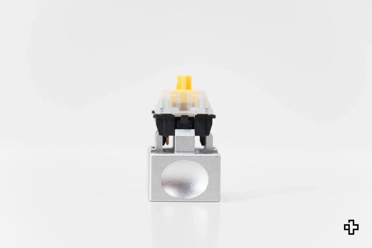 Gateron Milky Yellow Pro Black Bottom – lineáris mechanikus switch