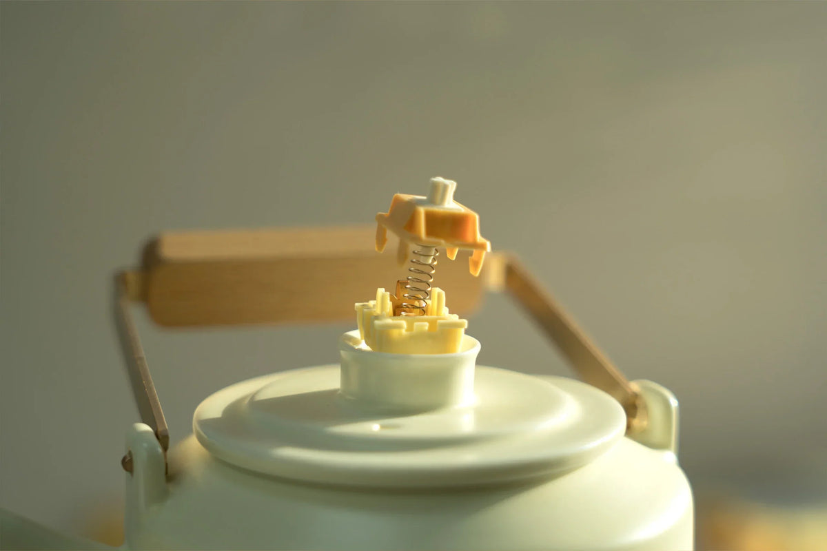 HMX Egg Yolk – lineáris mechanikus billentyűzet-switch