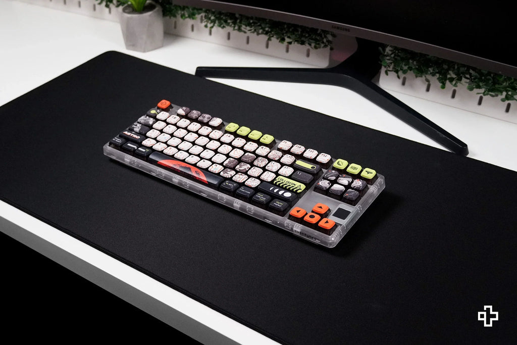 QwertyKey Classic Plain fekete gamer asztali egérpad, vízálló, varrott szélek, 4 mm, csúszásmentes gumitalp