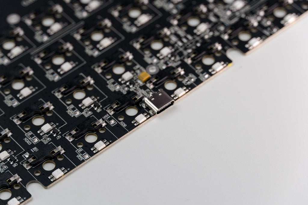 QwertyKey65 PCB, hot-swap, RGB