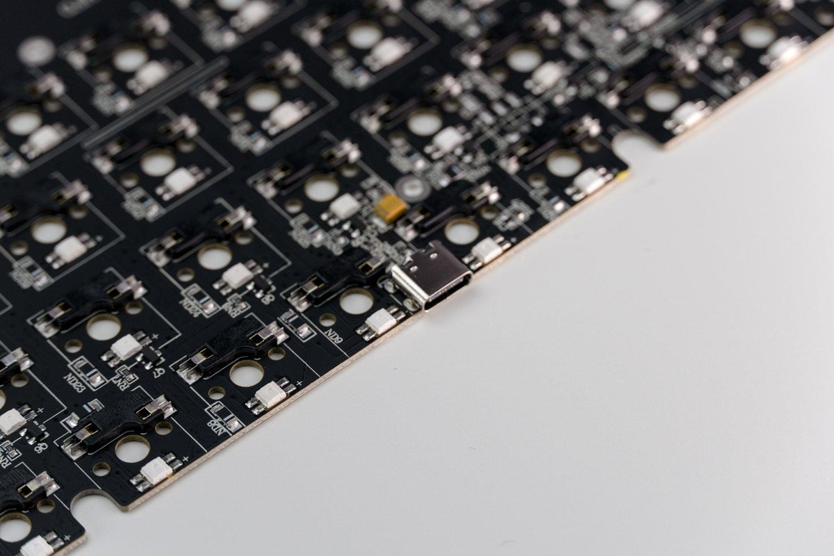 QwertyKey65 PCB, hot-swap, RGB