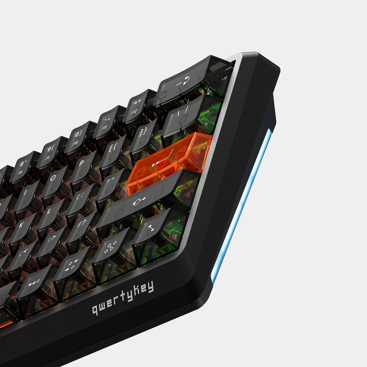 QwertyKey QK61 HE Phantom Black – mágneses Hall Effect gamer billentyűzet, Rapid Trigger, Snap Tap, Full RGB
