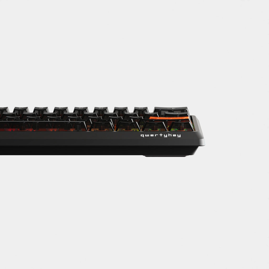 QwertyKey QK61 HE Phantom Black – mágneses Hall Effect gamer billentyűzet, Rapid Trigger, Snap Tap, Full RGB