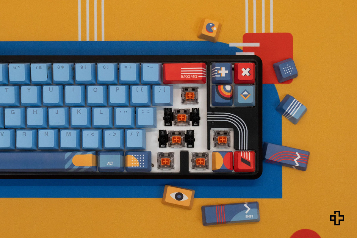 QwertyKey65 Metric – mechanikus gamer billentyűzet, hot-swap, Full RGB