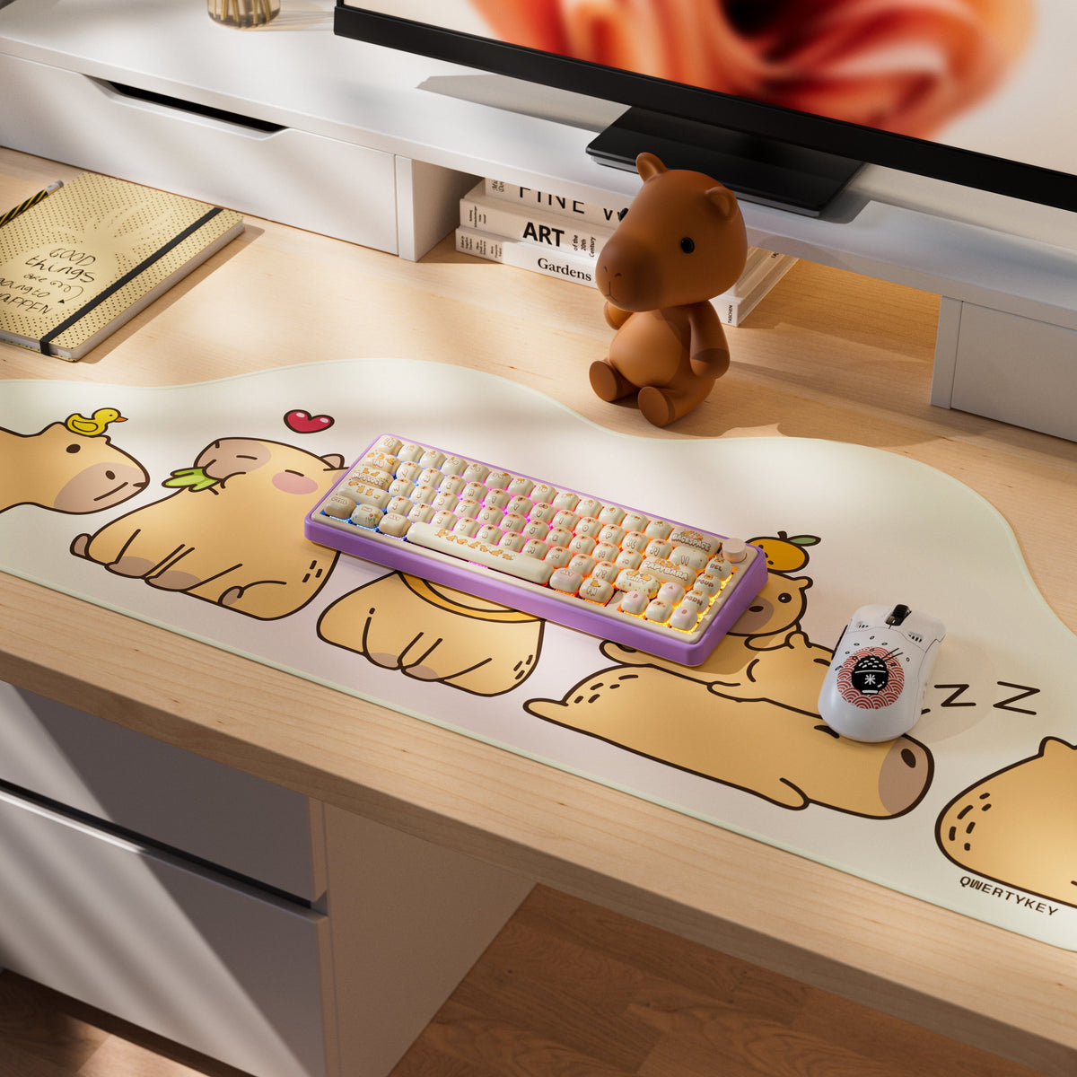 QwertyKey65 Pro Capybara Limited Edition – vezeték nélküli mechanikus gamer billentyűzet, hot-swap, Full RGB, VIA