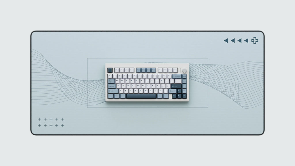 QwertyKey75 Pro V2 White – vezeték nélküli mechanikus gamer billentyűzet, hot-swap, Full RGB, webes szoftver, gasket mount