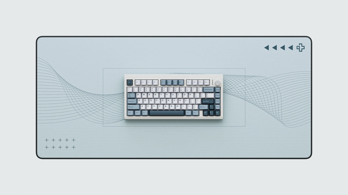 QwertyKey75 Pro V2 White – vezeték nélküli mechanikus gamer billentyűzet, hot-swap, Full RGB, webes szoftver, gasket mount