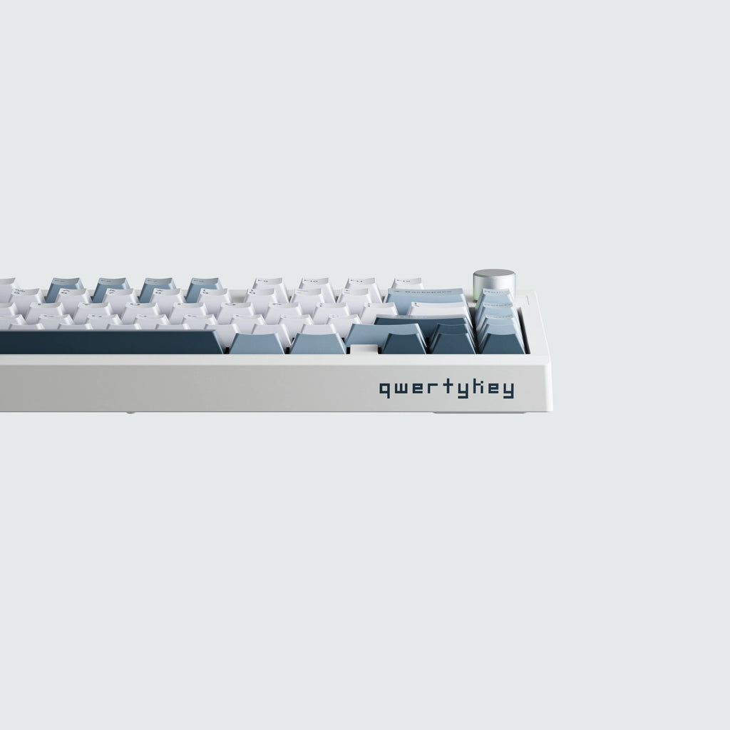 QwertyKey75 Pro V2 White – vezeték nélküli mechanikus gamer billentyűzet, hot-swap, Full RGB, webes szoftver, gasket mount
