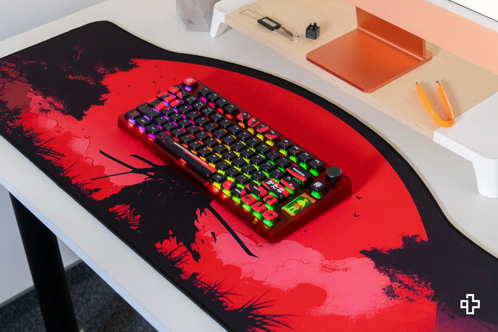 QwertyKey75 Samurai – vezeték nélküli mechanikus gamer billentyűzet, hot-swap, Full RGB, QMK/VIA, gasket mount
