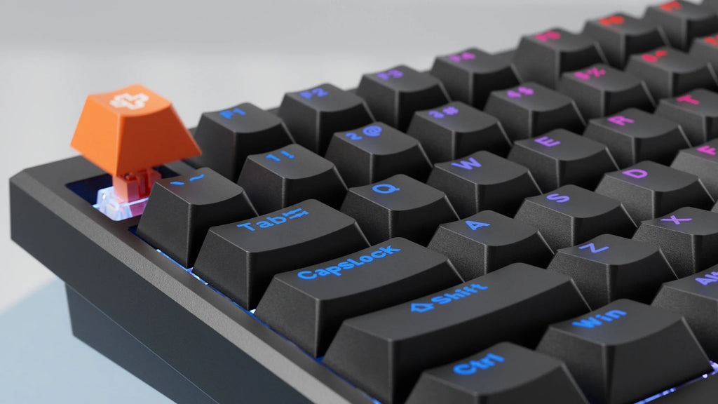 QwertyKey H87 Pro V2 fekete – vezeték nélküli mechanikus gamer billentyűzet, hot-swap, gasket, Full RGB