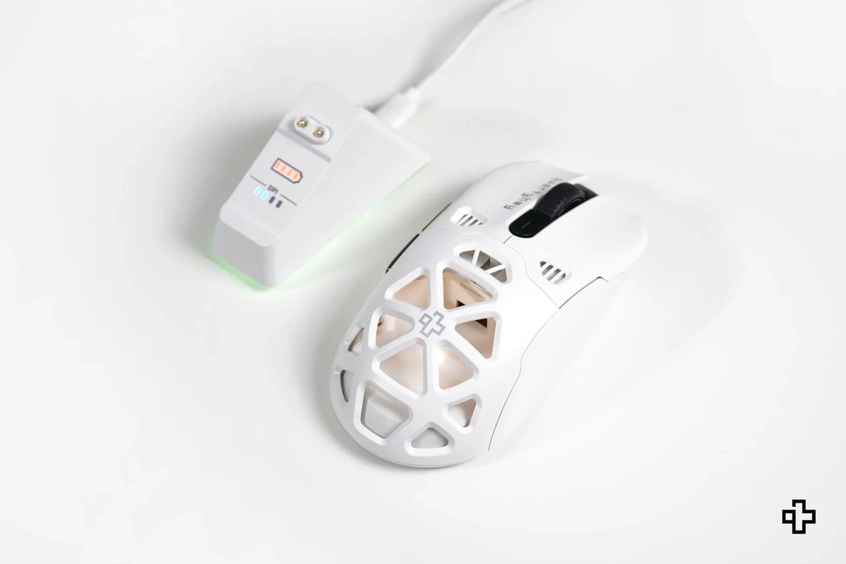QwertyKey QKM1 vezeték nélküli Bluetooth egér töltődokkal, fehér