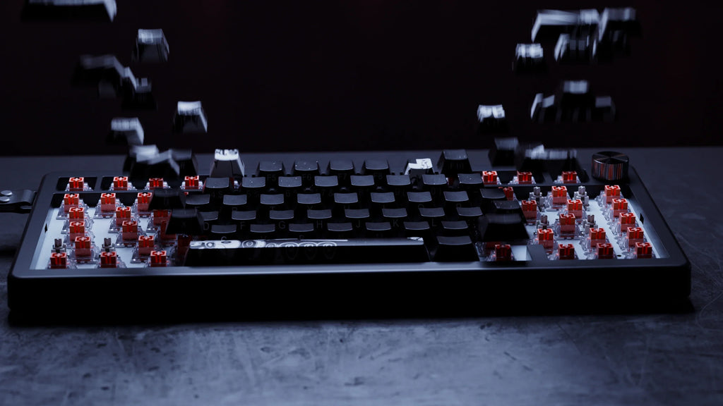 QwertyKey75 HE Momo – mágneses Hall Effect gamer billentyűzet, Rapid Trigger, Snap Tap, Full RGB