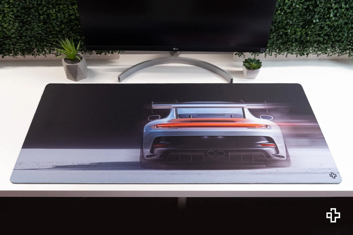 QwertyKey Car GT gamer asztali egérpad, vízálló, varrott szélek, 4 mm, csúszásmentes gumitalp