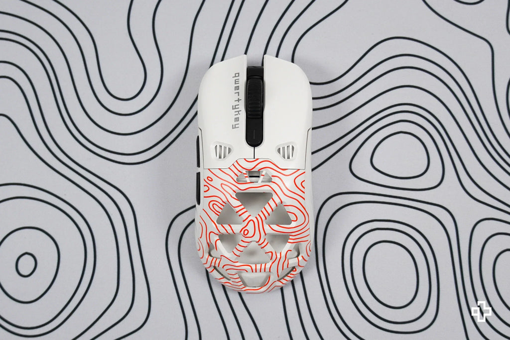 QKM1 Astro White egérburkolat