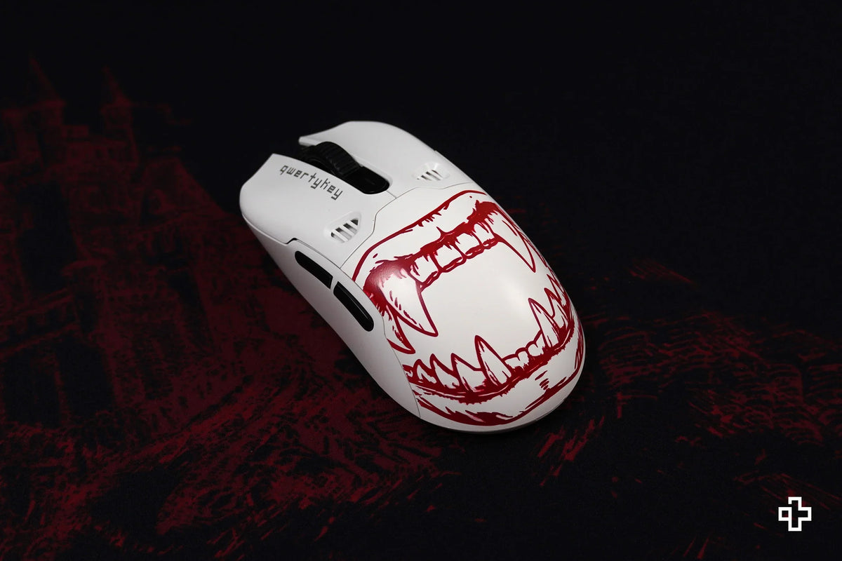 QKM1 Dracula White egérburkolat