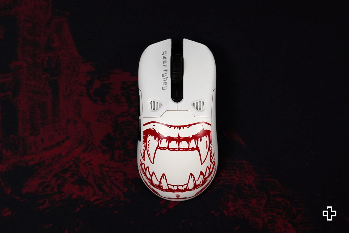QKM1 Dracula White egérburkolat