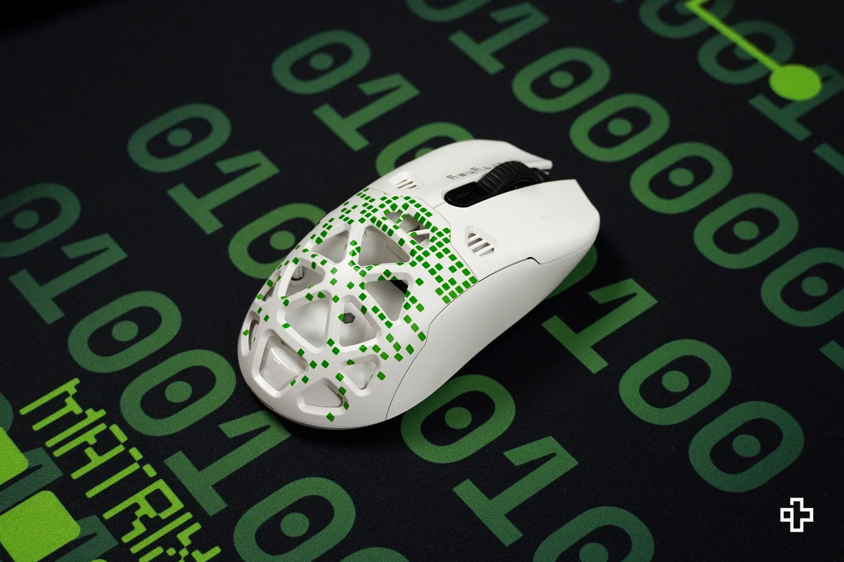 QKM1 Matrix White egérburkolat