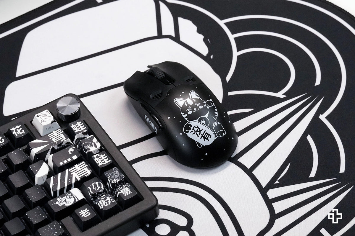 QKM1 MOMO Black egérburkolat