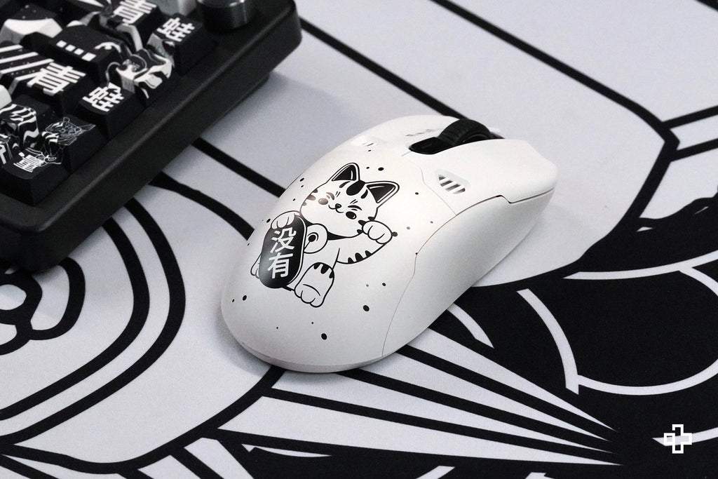 QKM1 MOMO White egérburkolat