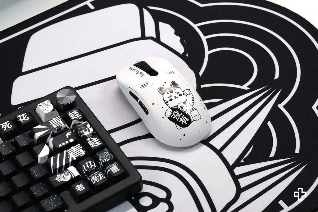 QKM1 MOMO White egérburkolat