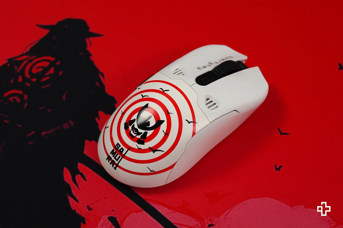 QKM1 Samurai White egérburkolat