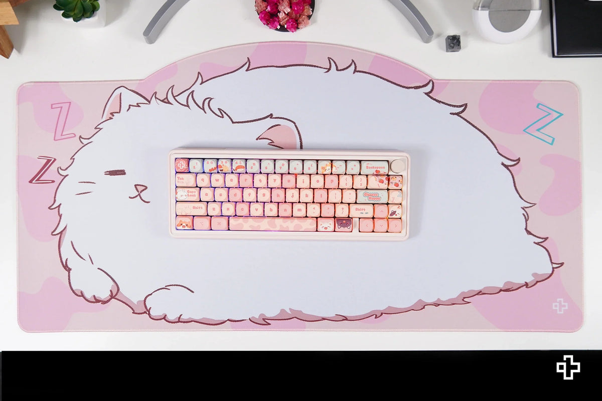 QwertyKey Bliss Cat gamer asztali egérpad, vízálló, varrott szélek, 4 mm, csúszásmentes gumitalp