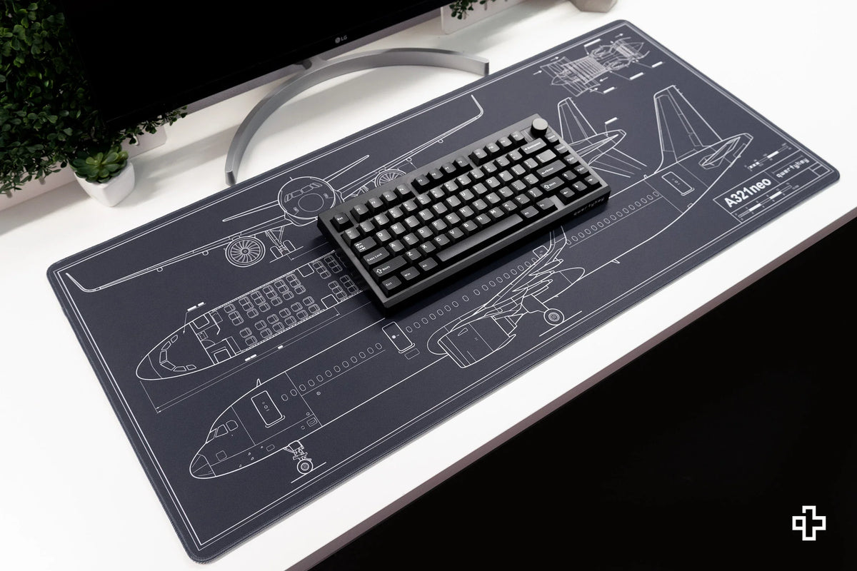 QwertyKey Plane Blueprint gamer asztali egérpad, vízálló, varrott szélek, 4 mm, csúszásmentes gumitalp