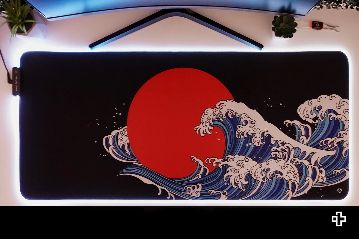 QwertyKey JapanWave RGB gamer asztali egérpad, vízálló, varrott szélek, 4 mm, csúszásmentes gumitalp