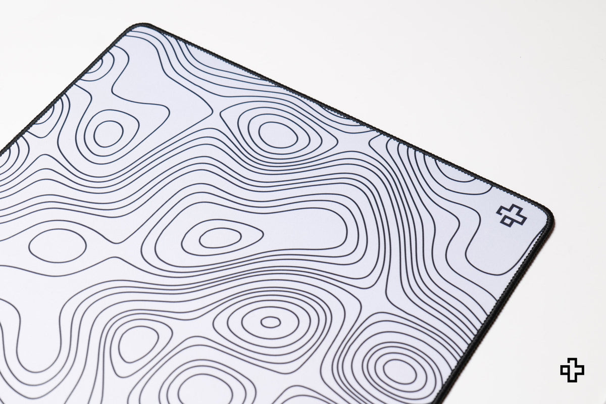 QwertyKey Astro Topographic gamer asztali egérpad, vízálló, varrott szélek, 4 mm, csúszásmentes gumitalp