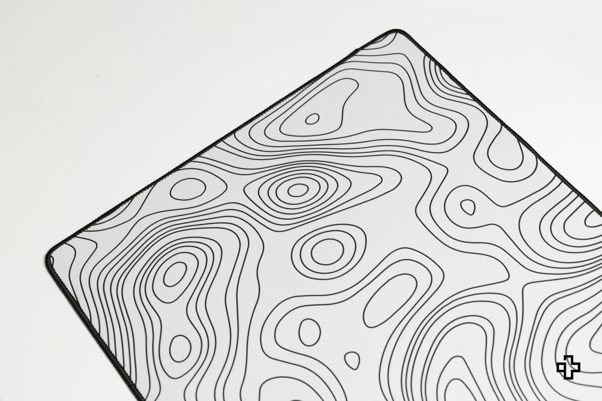 QwertyKey Astro Topographic gamer asztali egérpad, vízálló, varrott szélek, 4 mm, csúszásmentes gumitalp