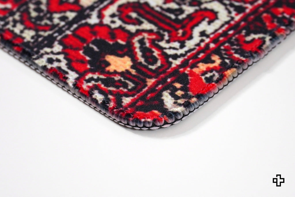 QwertyKey Balcanic gamer asztali egérpad, vízálló, varrott szélek, 4 mm, csúszásmentes gumitalp