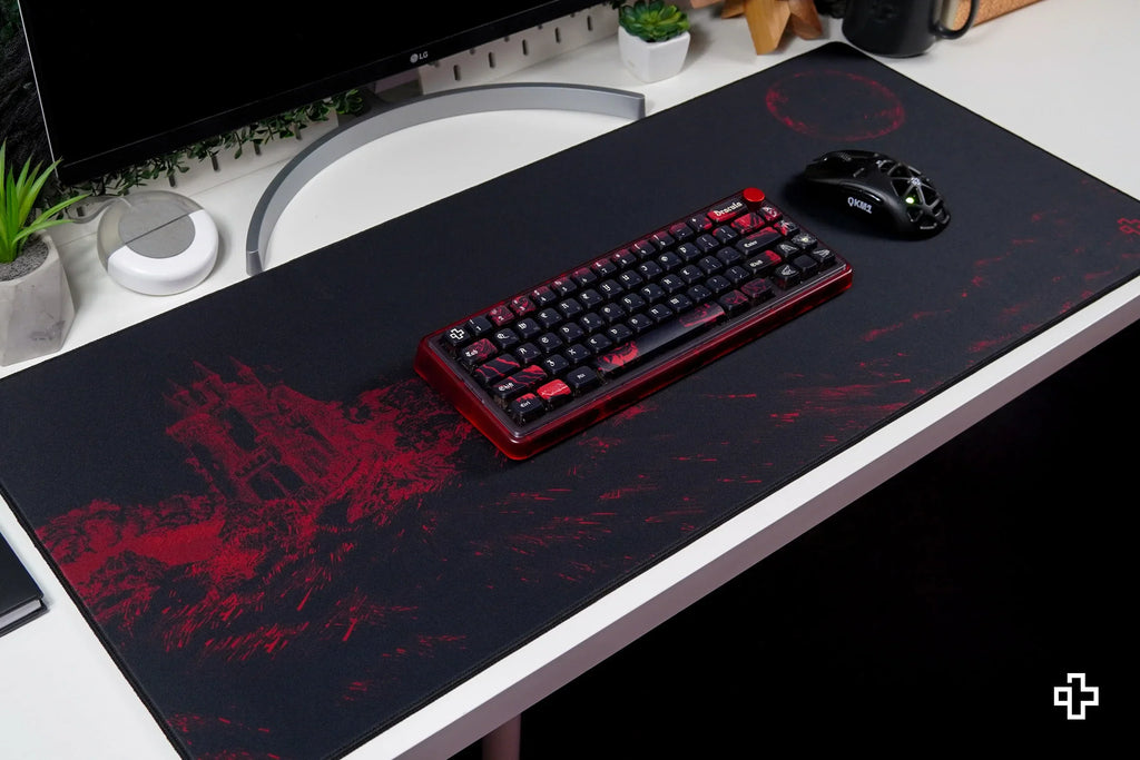 QwertyKey Dracula gamer asztali egérpad, vízálló, varrott szélek, 4 mm, csúszásmentes gumitalp