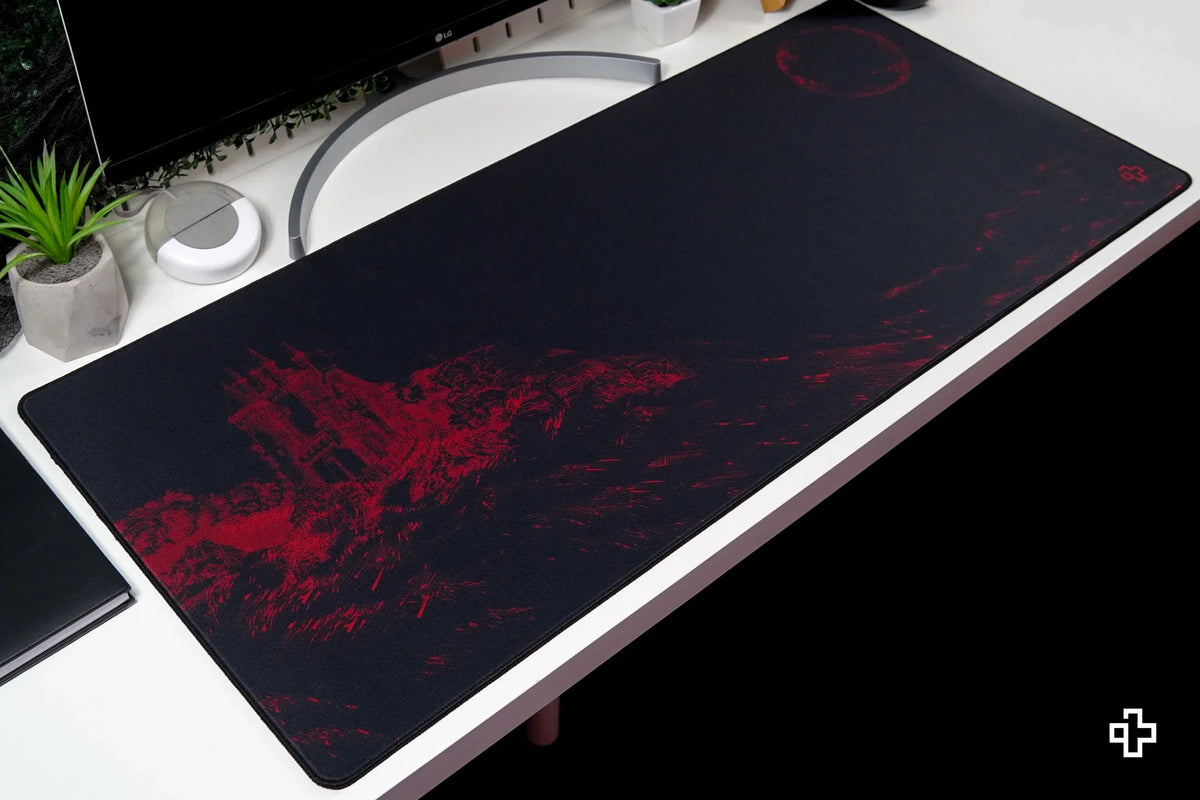 QwertyKey Dracula gamer asztali egérpad, vízálló, varrott szélek, 4 mm, csúszásmentes gumitalp