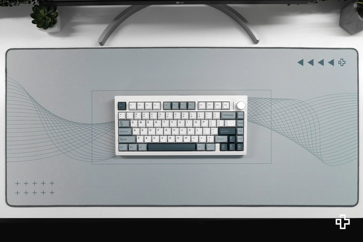 QwertyKey Flow Light gamer asztali egérpad, vízálló, varrott szélek, 4 mm, csúszásmentes gumitalp